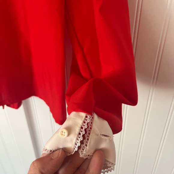 Vintage Red Blouse Bow Tie Neck White Collar Lace Pleated Front Alice Stuart - Picture 12 of 15